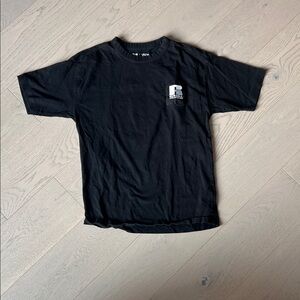 Zara Black Short-Sleeve Tee with Small Chest Graphic
